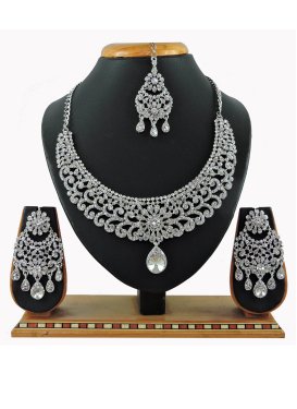 Lordly Alloy Stone Work Necklace Set For Festival