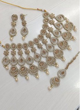 Lordly Brown and Off White Necklace Set For Festival