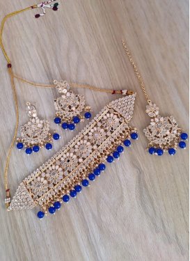 Lordly Gold Rodium Polish Necklace Set For Ceremonial