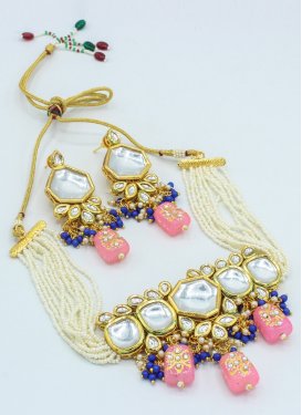 Lovely Beads Work Alloy Gold Rodium Polish Necklace Set For Festival