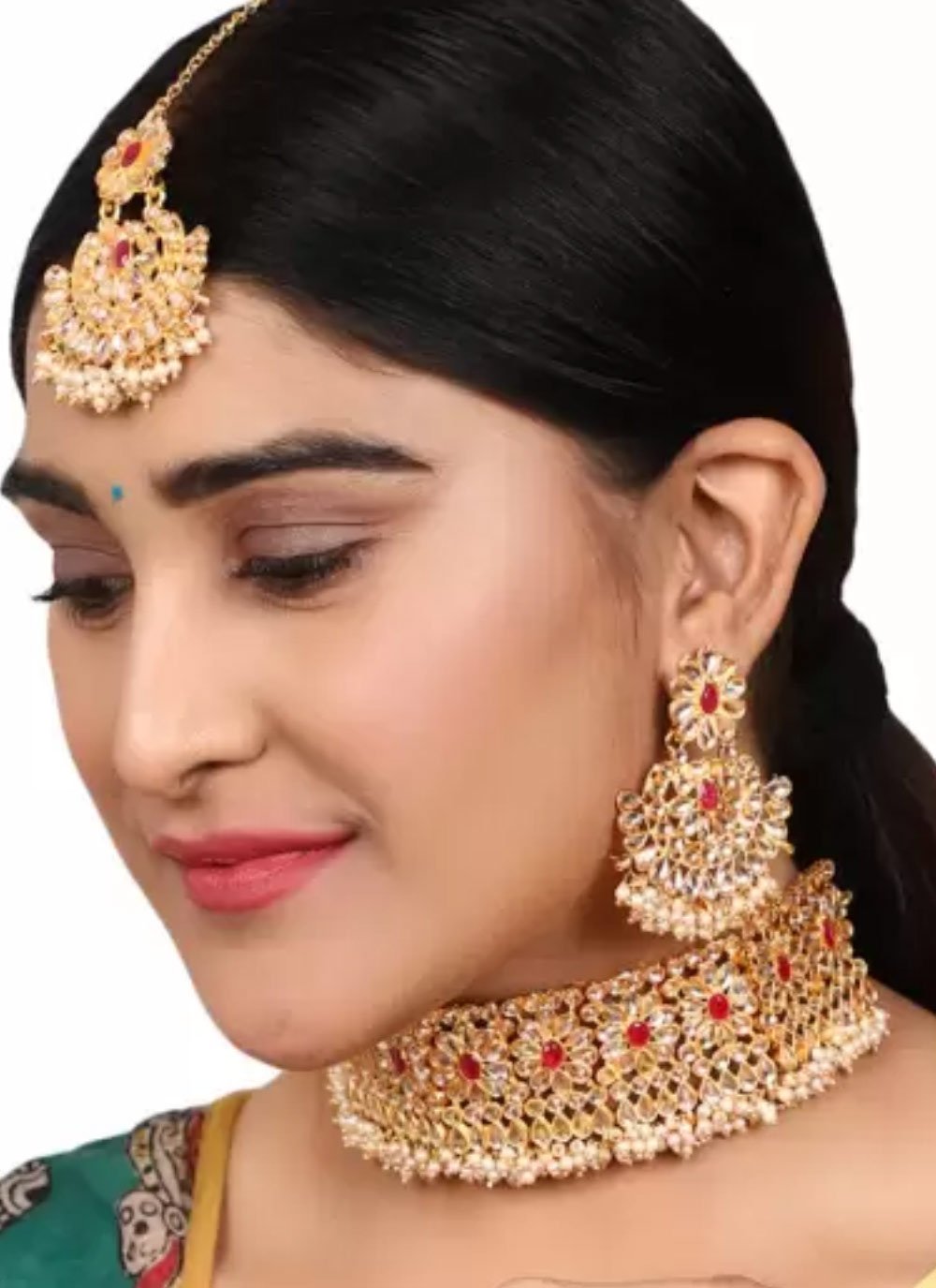 Lovely Gold Rodium Polish Alloy Jewellery Set For Ceremonial