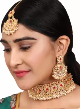 Lovely Gold Rodium Polish Alloy Jewellery Set For Ceremonial
