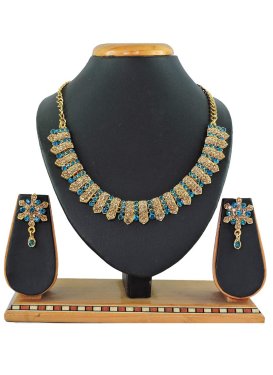 Lovely Gold Rodium Polish Alloy Necklace Set For Ceremonial