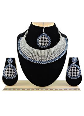 Lovely Stone Work Silver Rodium Polish Alloy Necklace Set For Festival