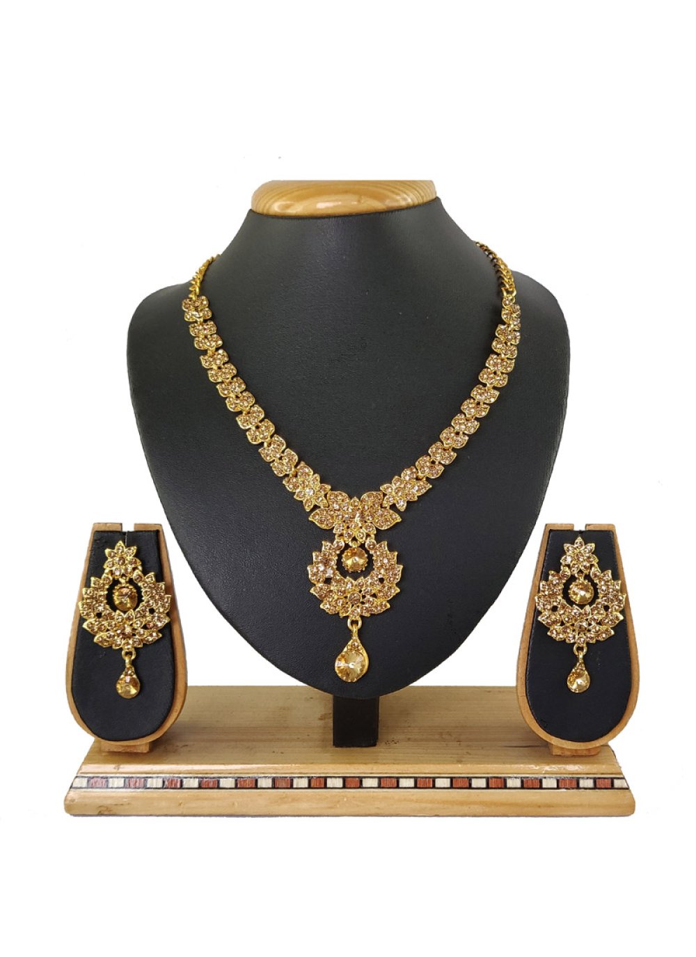 Majestic Alloy Necklace Set For Festival
