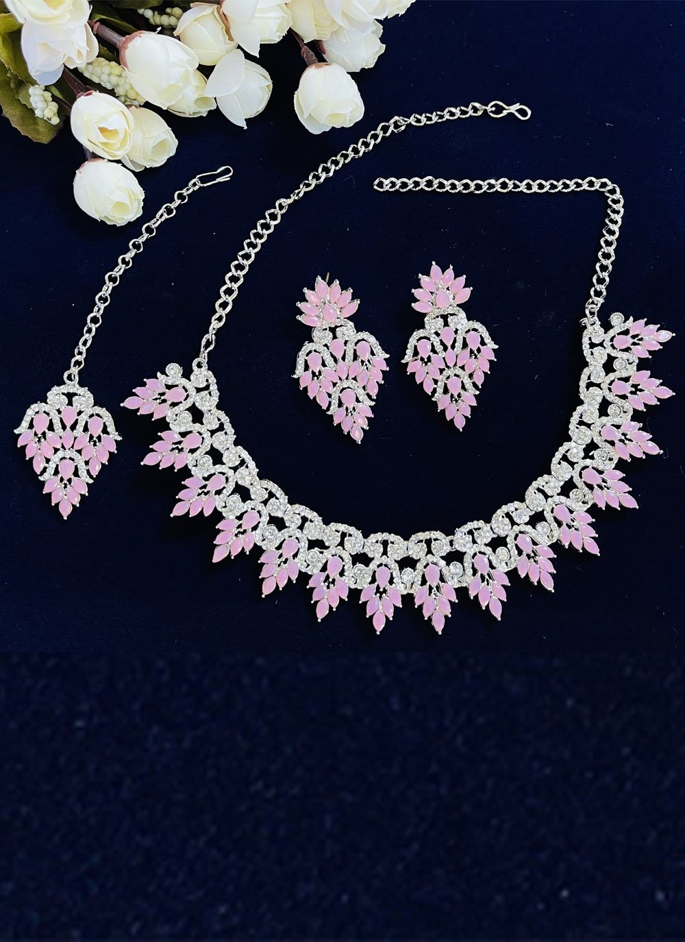 Majestic Mauve and Silver Color Stone Work Necklace Set
