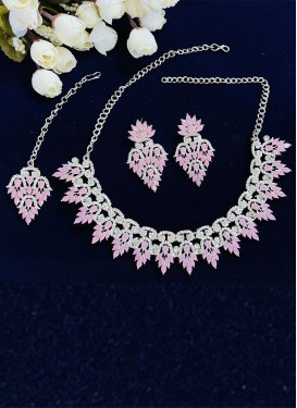 Majestic Mauve and Silver Color Stone Work Necklace Set