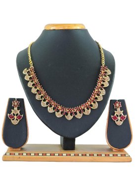 Majesty Alloy Gold and Maroon Beads Work Necklace Set