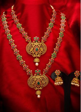 Majesty Beads Work Gold and Green Alloy Necklace Set