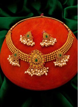 Majesty Beige and Gold Beads Work Alloy Gold Rodium Polish Necklace Set