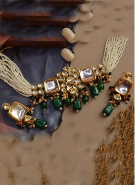 Majesty Brass Kundan Work Jewellery Set