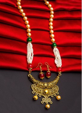 Majesty Gold and White Beads Work Alloy Gold Rodium Polish Necklace Set