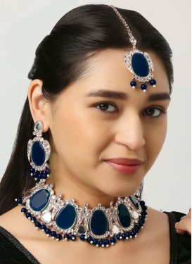 Majesty Navy Blue and White Alloy Necklace Set For Party
