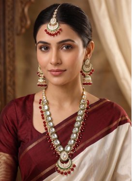 Maroon and White Gold Rodium Polish Necklace Set