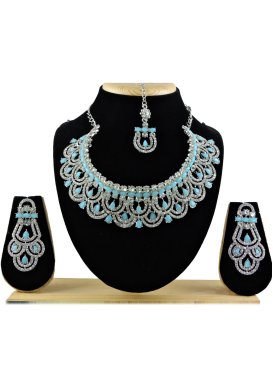 Modest Alloy Diamond Work Necklace Set