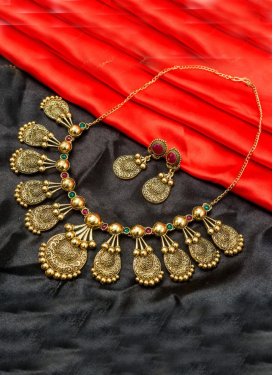 Modest Alloy Stone Work Gold Rodium Polish Jewellery Set