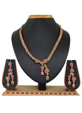 Modest Gold and Pink Beads Work Alloy Gold Rodium Polish Necklace Set