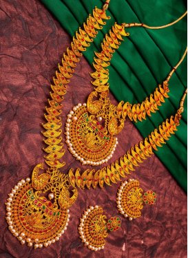 Modest Gold Rodium Polish Alloy Necklace Set For Bridal