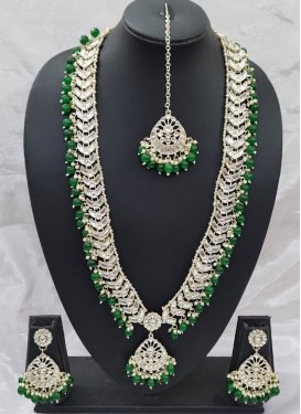 Modest Silver Rodium Polish Alloy Green and White Necklace Set