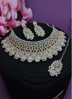 Modest Silver Rodium Polish Stone Work Beige and White Necklace Set for Festival