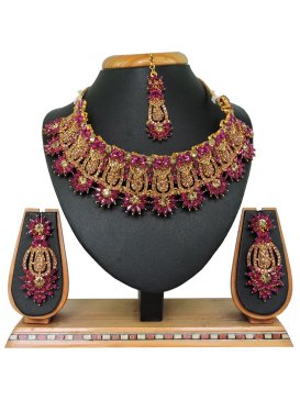 Mystic Stone Work Alloy Necklace Set For Bridal