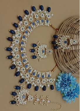 Nice Alloy Navy Blue and White Necklace Set For Festival