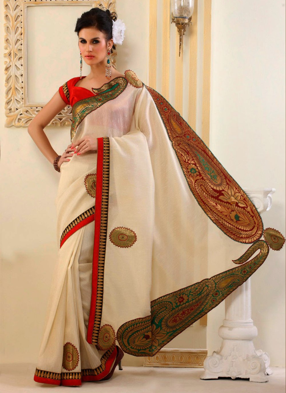 Impeccable Cream And Hot Pink Parties Kasab Work Designer Saree at Best  Price in Navsari | Silk Museum