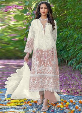 Off White and Peach Designer Pakistani Salwar Suit For Ceremonial