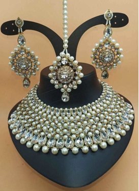 Opulent Alloy Gold Rodium Polish Necklace Set For Party