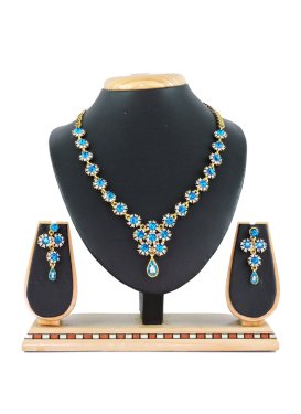 Opulent Alloy Necklace Set