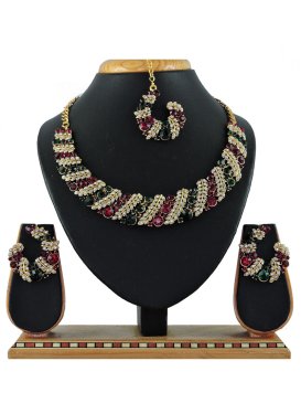 Opulent Bottle Green and Maroon Stone Work Necklace Set