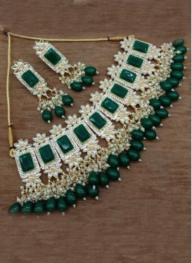 Opulent Diamond Work Alloy Necklace Set