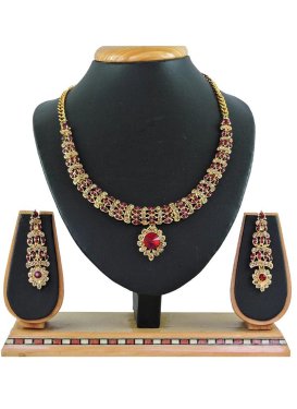 Opulent Necklace Set