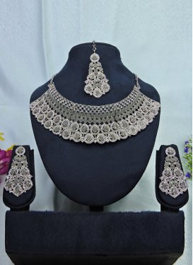 Opulent Stone Work Grey and White Alloy Necklace Set