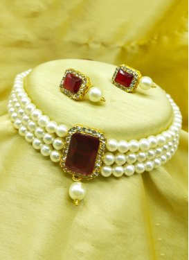 Outstanding Gold Rodium Polish Maroon and White Necklace Set