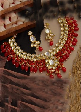 Outstanding Kundan Work Gold Rodium Polish Brass Bridal Jewelry For Bridal