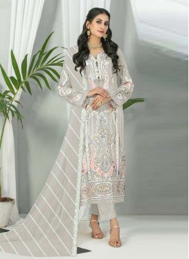 Pant Style Pakistani Salwar Suit For Festival