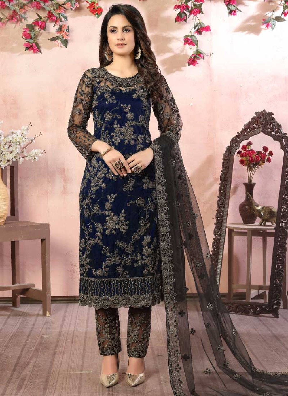 Size XL ExtraLarge Readymade Pakistani Designer Dresses in UK by Designer  dhaage