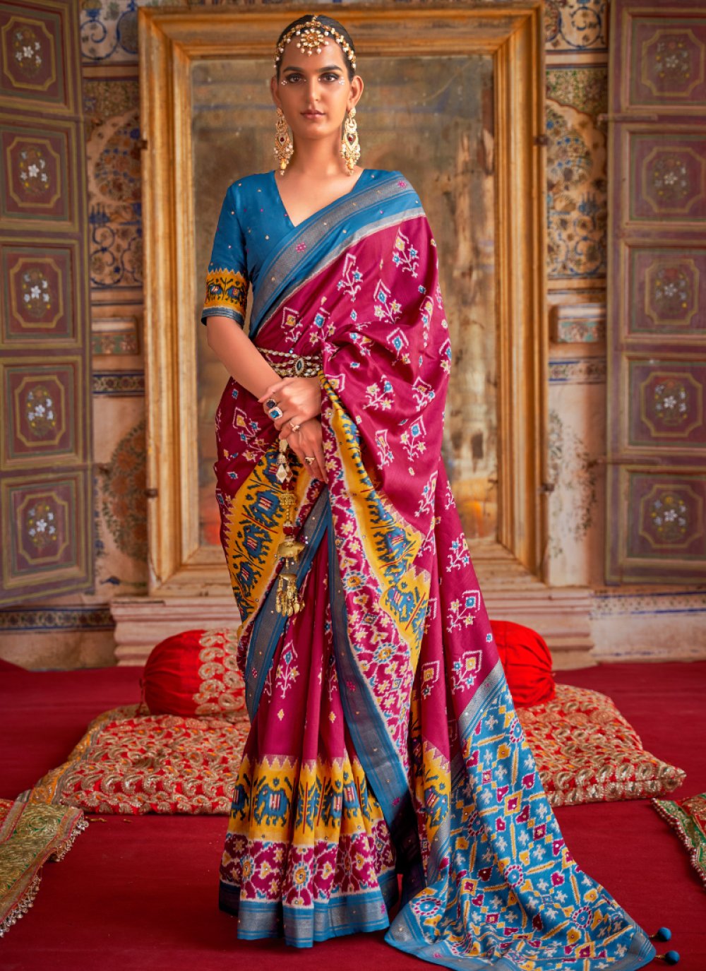 Traditional Zari Weaving Patola Silk Sarees at Best Price in Surat |  Pramukh Fab