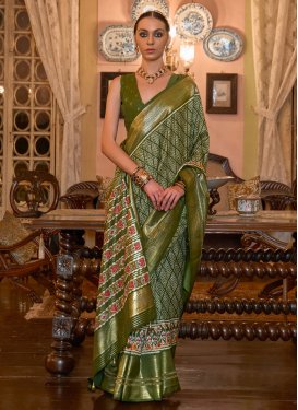 Patola Silk Trendy Classic Saree For Ceremonial