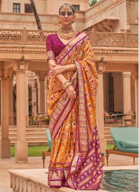 Patola Silk Weaving Print Work Trendy Designer Saree
