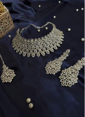 Perfect Alloy Silver Rodium Polish Necklace Set For Festival