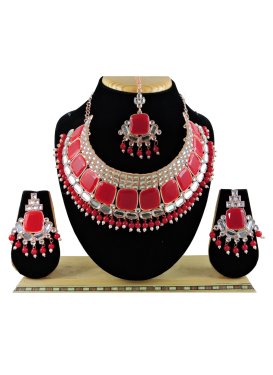 Perfect Gold Rodium Polish Alloy Red and White Necklace Set