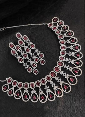 Perfect Maroon and White Alloy Necklace Set For Party