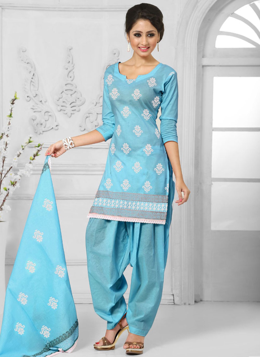 Georgette Embroidered Kids Punjabi Suits, Blue at Rs 1000 in New Delhi