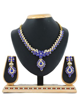 Praiseworthy Alloy Gold Rodium Polish Stone Work Blue and White Necklace Set