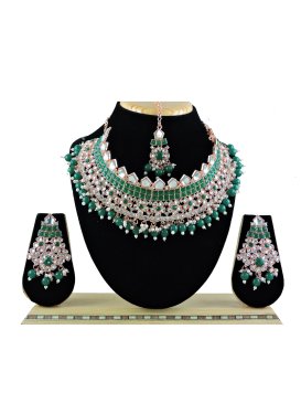 Praiseworthy Alloy Green and White Necklace Set For Party