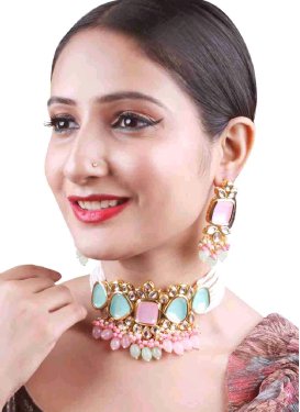 Precious Alloy Off White and Pink Necklace Set For Ceremonial