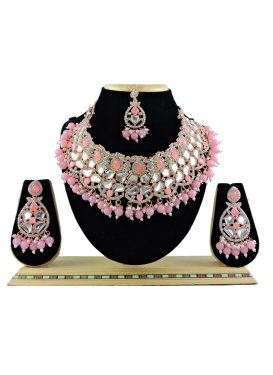 Precious Beads Work Pink and White Alloy Necklace Set