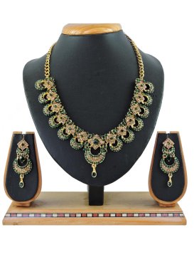Pretty Alloy Bottle Green and Gold Necklace Set For Bridal